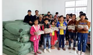 厦门华侨中学校服