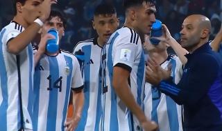 阿根廷男足抵达北京